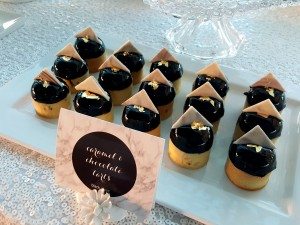 black and white dessert table